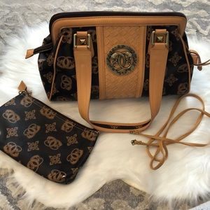 Sharif Shoulder Bag